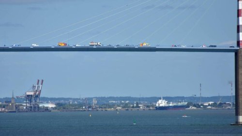 Chute mortelle au pont de Saint-Nazaire : un choc traumatique et une noyade à l’origine du décès