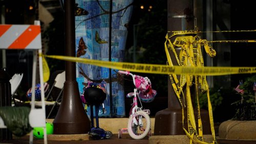 Tuerie près de Chicago : l'auteur présumé inculpé de sept meurtres