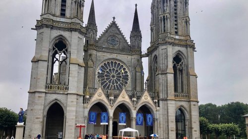 En Mayenne. Pèlerins et croyants réunis à Pontmain pour L’Assomption ce lundi