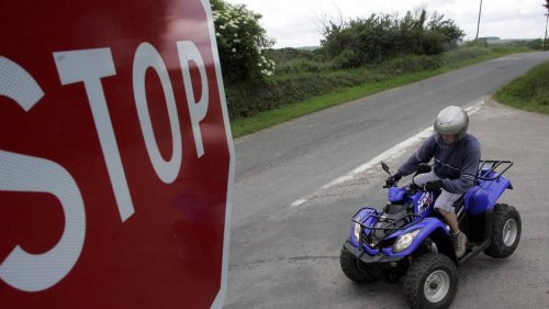Un conducteur de quad meurt sur une route départementale près d’Angers