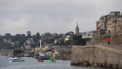 « Trafic familial » : depuis la Thaïlande, il postait des colis de cannabis pour son frère à Dinard