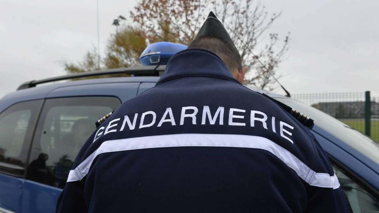 Une femme retrouvée morte à son domicile en Normandie : une enquête est en cours