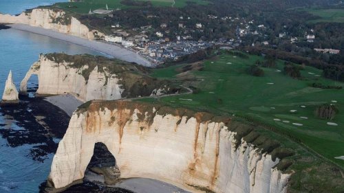 Quatre personnes piégées par la marée haute au Trou-à-l’homme à Étretat