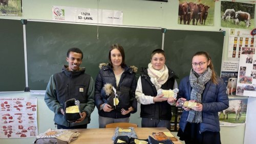 Laval. Quatre étudiants créent Agrifringue, une bourse aux vêtements entre les élèves