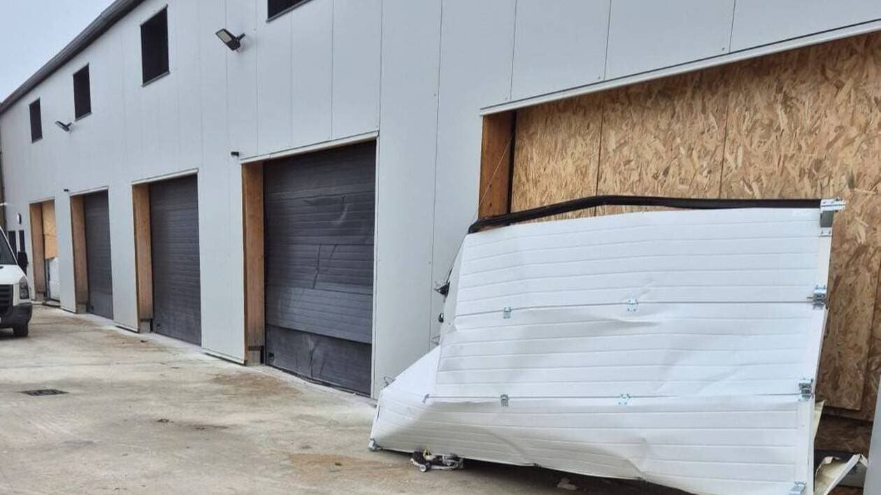 Deux entreprises cambriolées à la voiture-bélier dans une zone artisanale du vignoble de Nantes