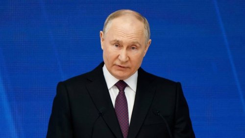 Vladimir Poutine évoque un risque de conflit nucléaire et met en garde les Occidentaux