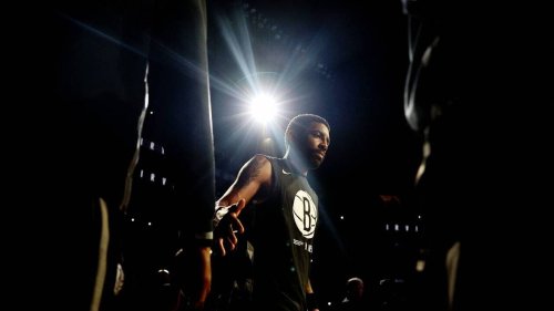 Basket. NBA : Kyrie Irving fait encore parler de lui en voulant quitter les Nets