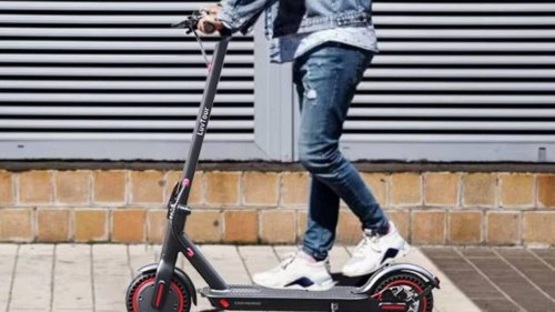 Impossible de l’ignorer : cette trottinette électrique à moins de 200 euros ouvre de nouvelles voies