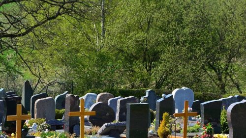 Haute-Garonne : il suit le cortège jusqu’au cimetière avant d’aller cambrioler la maison de la veuve