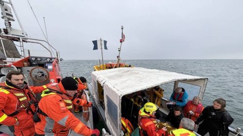 Un exercice en mer pour lutter contre les accidents de plongée en baie de Saint-Malo