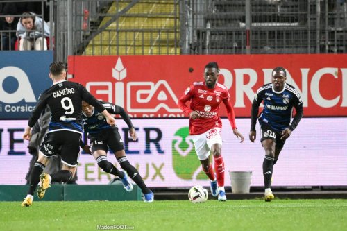 Le Stade Brestois trébuche face au RC Strasbourg et manque l'occasion de revenir dans le top 5 (analyse)