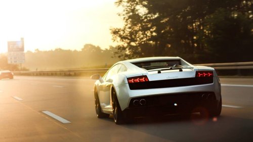 Flashé de nuit à 256 km/h en Lamborghini, il rejoignait la Côte d’Azur