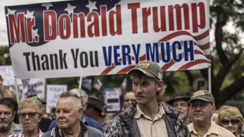Des « réfugiés » afrikaners accueillis aux États-Unis : pourquoi cette annonce de Trump fait débat ?