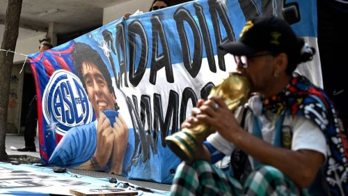 Diego Maradona, « à désintoxiquer », n’aurait pas dû être hospitalisé à domicile affirme un médecin