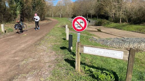 Une femme victime d’une « violente agression par un inconnu » dans un parc près du Mans
