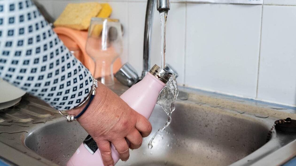 « Ça nous a inquiétés »: pourquoi l’eau du robinet est colorée dans ces communes du vignoble nantais