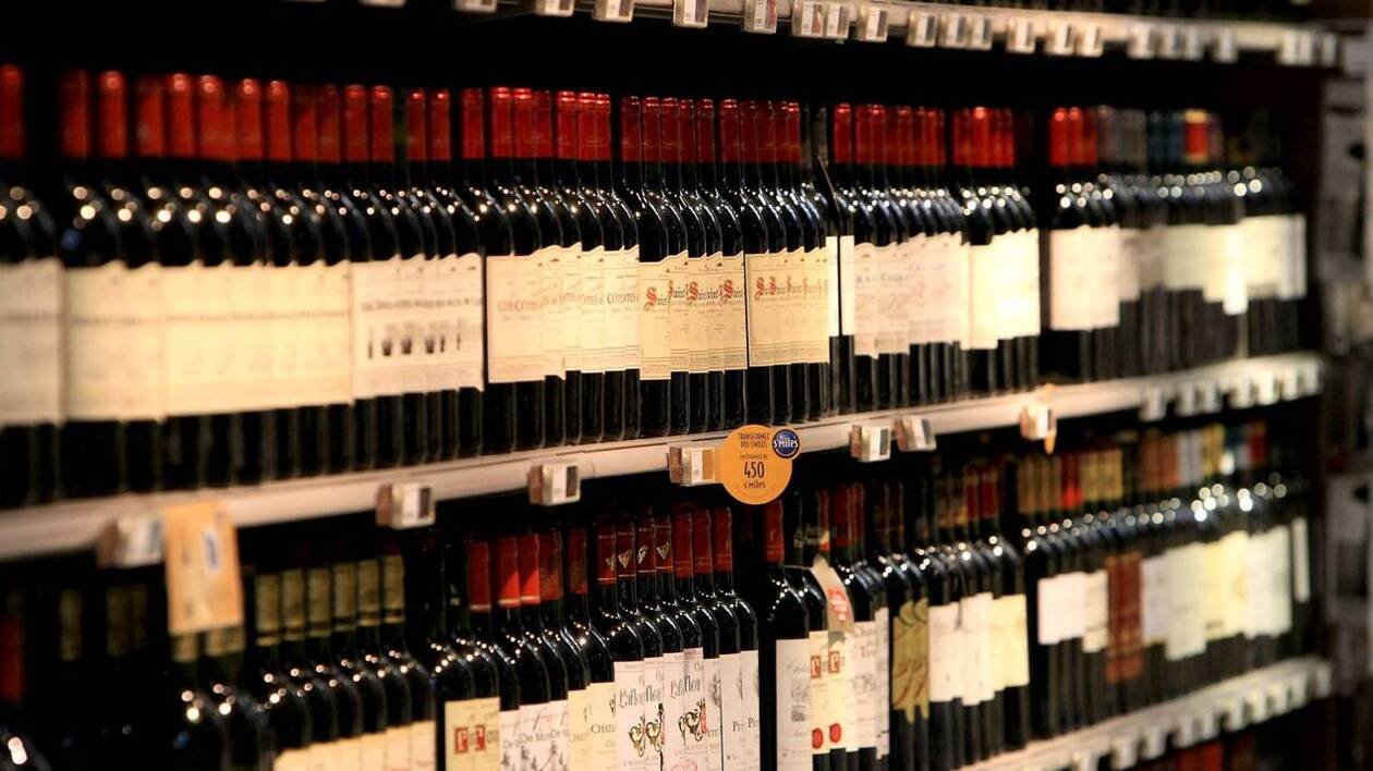 Fraudes dans le secteur du vin : les contrôles ravivent les tensions dans une filière en crise