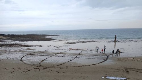 Jour du dépassement : une planète dessinée par l’asso Agissons pour le climat Granville Terre et mer
