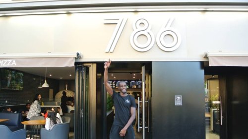 Le Mans. Avec le 786, l’ancien basketteur professionnel Lahaou Konaté ouvre un nouveau fast-food