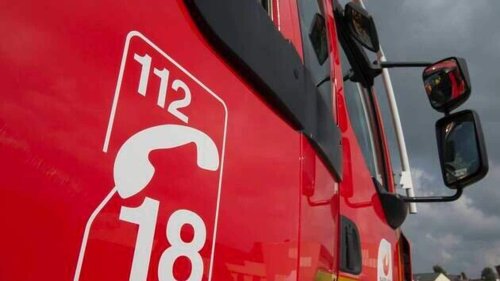 Un enfant de 5 ans fauché par une voiture près de Lyon, des témoins retiennent le conducteur
