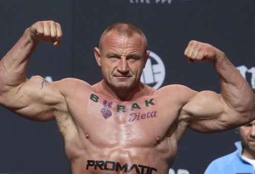 Mariusz Pudzianowski vivement critiqué après son combat contre Eddie Hall : ‘il manquait de cœur”