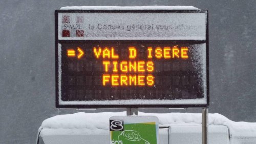 Risque d’avalanche, trafic interrompu… Ce que l’on sait des fortes chutes de neige dans les Alpes