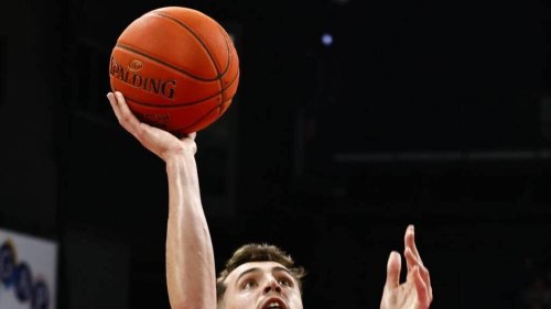 « Ce n’est plus le même joueur » : loin des Mauges et de Cholet Basket, Hugo Robineau a bien grandi