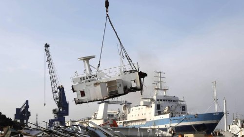 Des épaves européennes démolies dans des chantiers navals dangereux et polluants au Bangladesh