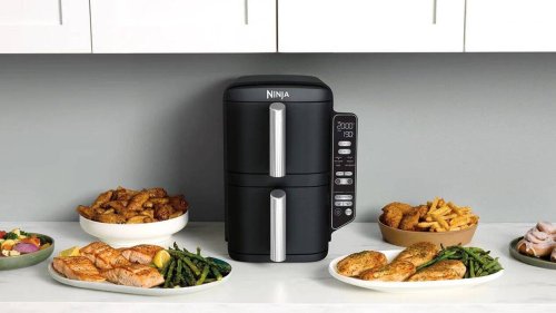 Il cuit 2 plats différents en même temps : cet air fryer Ninja à moins de 200 euros est une pépite