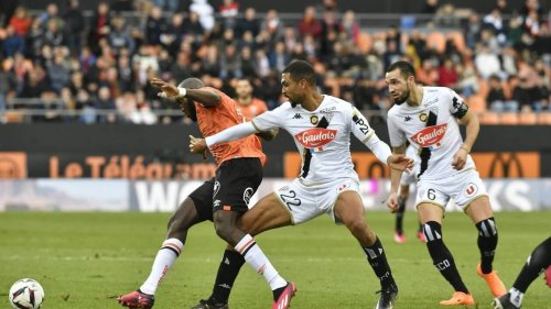 Ligue 1. Angers stoppe sa série de 13 défaites en obtenant le match nul sur la pelouse de Lorient