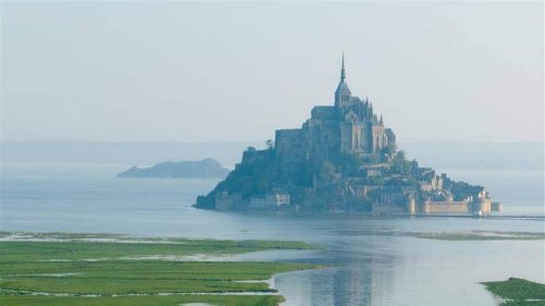 Au Mont-Saint-Michel, alerté par un guide, un touriste évacué par hélicoptère samedi