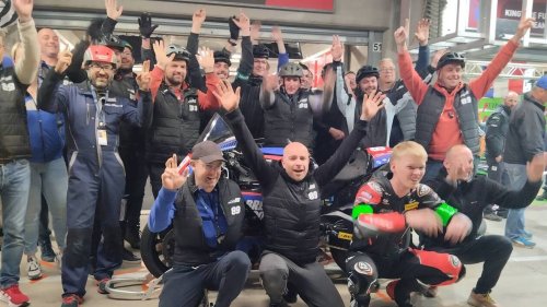 24 Heures Motos. Cette équipe bretonne est l’une des seules à ne pas avoir chuté au Mans