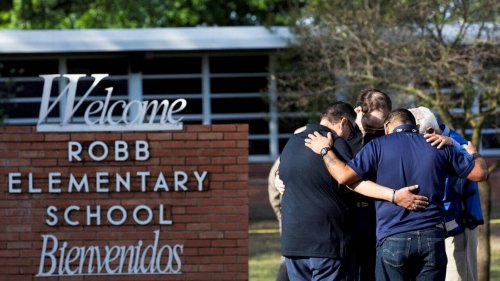 Fusillade au Texas : le tireur avait annoncé sur Facebook qu’il allait attaquer une école primaire