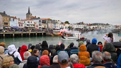 Vendée Globe. Aux Sables-d’Olonne, le chenal en liesse pour fêter les skippers malgré la pluie