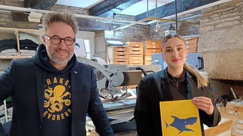 Il a dessiné le logo du requin qui dévore la Bretagne, ce graphiste reçoit un prix