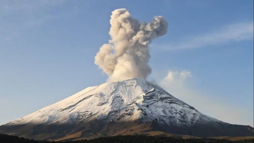 Mexique. Un volcan force l'annulation d'une vingtaine de vols