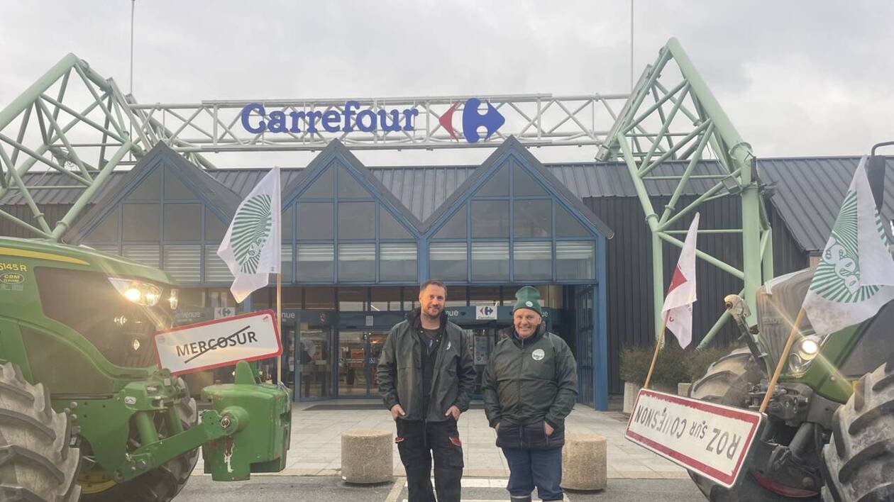 Manifestation des agriculteurs : au Carrefour de Saint-Malo, ils alertent sur l’origine des produits