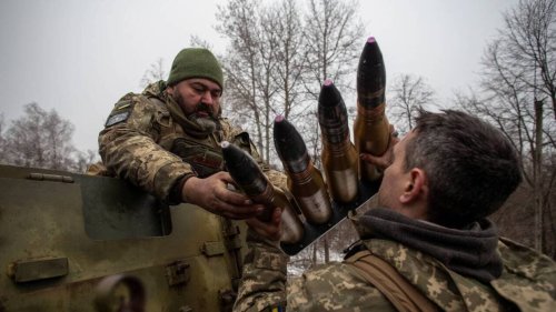 Guerre en Ukraine : « combats acharnés » à Bakhmout, cinq blessés à Kharkiv