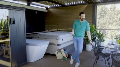 Property Brothers' Drew Scott Wants You To Avoid This Popular Deck Color