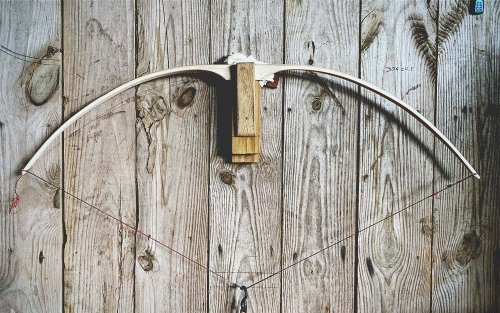 A beginner's guide to making your own bow and arrow