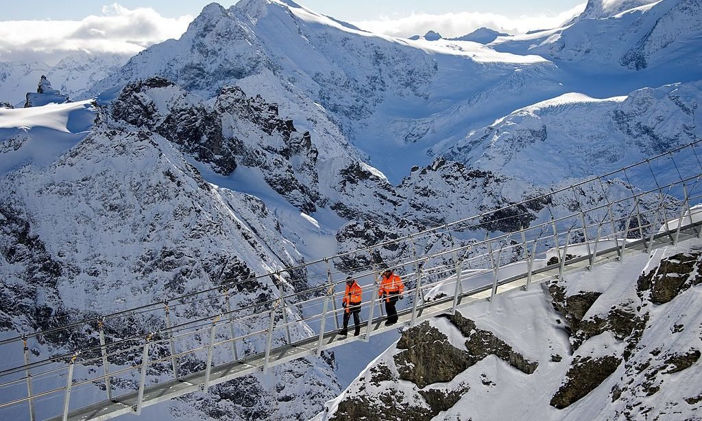 The World’s 16 Most Terrifying Bridges