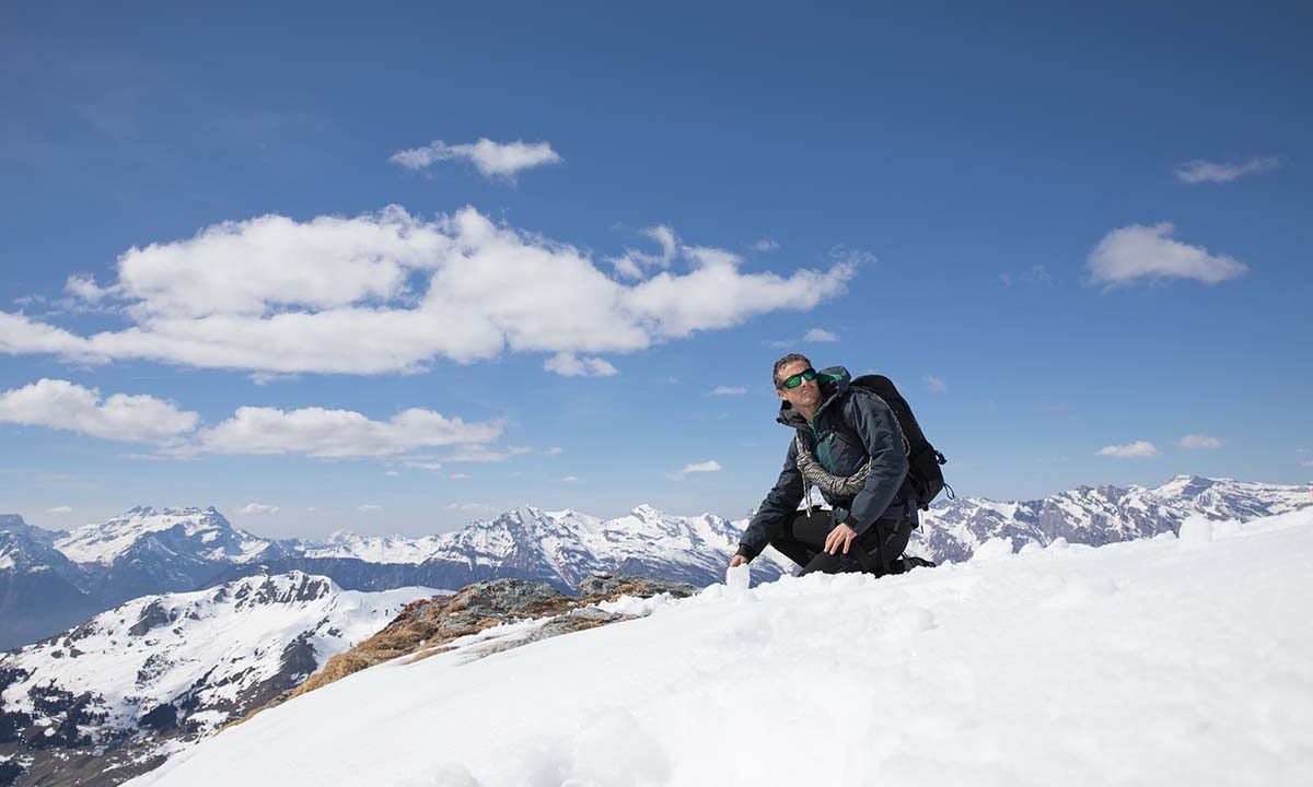 4 Tips to Survive an Avalanche, According to Bear Grylls