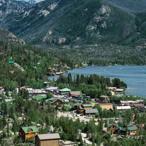 Lesser-Known Lake Escapes in the U.S.