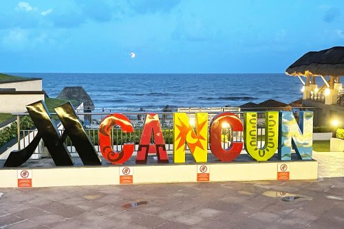 Cancún Travel Guide: Where to Stay, Eat, and Drink