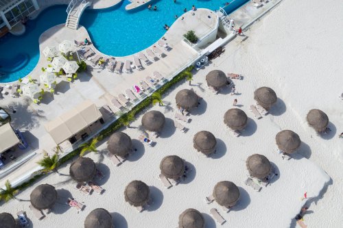 Cancun Spring Break: 9 Amazing Cancun Party Hotels | Oyster.com