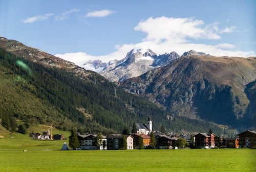 Most Scenic Train Trips in the Alps | Oyster.com