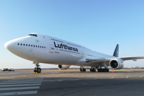 Lufthansa 747-8 ‘Queen of the Skies’ Makes Rare Visit to Heathrow… The Airport’s First Jumbo Jet Visit in Eight Months