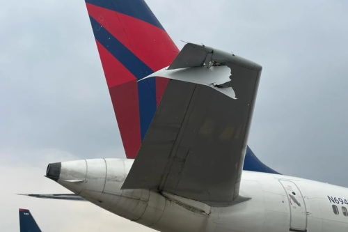 Delta Air Jet Badly Damaged After it Was Hit By Aeromexico Plane While ...