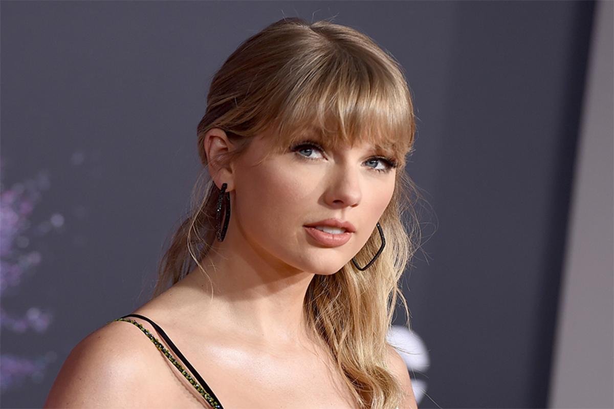 Taylor Swift releasing ‘Folklore’ sister album, ‘Evermore’