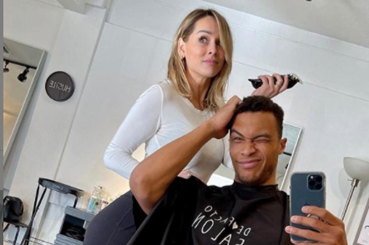 Clare Crawley cuts fiancé Dale Moss’ hair in ‘monumental step’